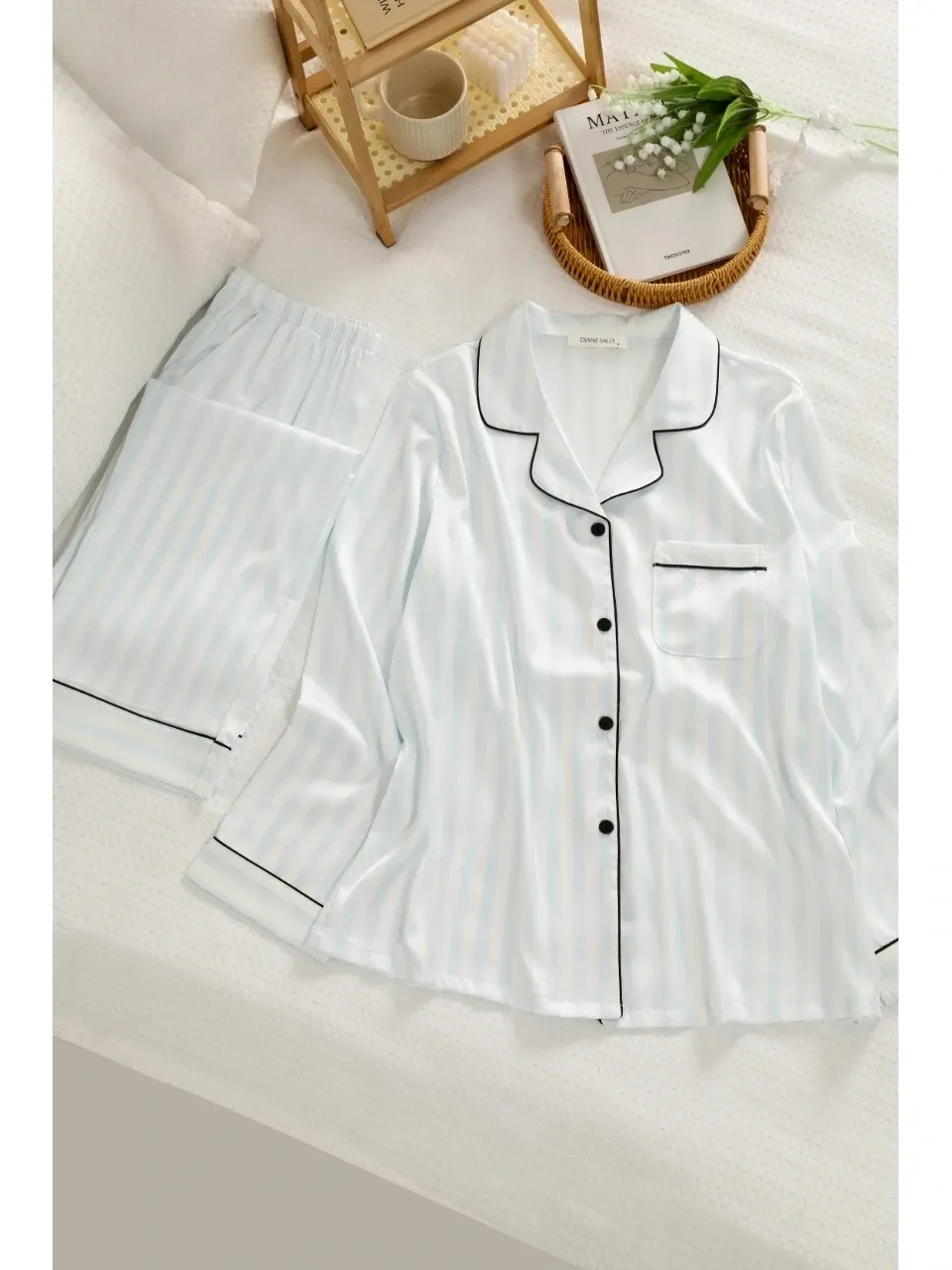 https://sieuthithanhdo.vn/images/products/thoi_trang/anhthoitranggoss/thu%20đông/C%20Trang%20quần/18%20(%205%20mã%20chưa%20có%20ảnh%20)/Q074061/original/Q074061_6.webp