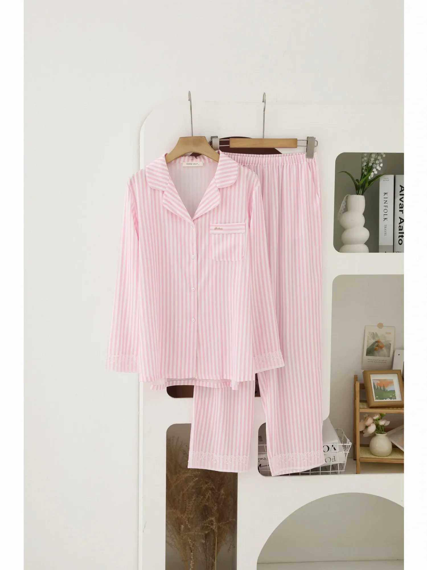 https://sieuthithanhdo.vn/images/products/thoi_trang/anhthoitranggoss/thu%20đông/C%20Trang%20quần/18%20(%205%20mã%20chưa%20có%20ảnh%20)/Q074079/original/Q074079_2.webp