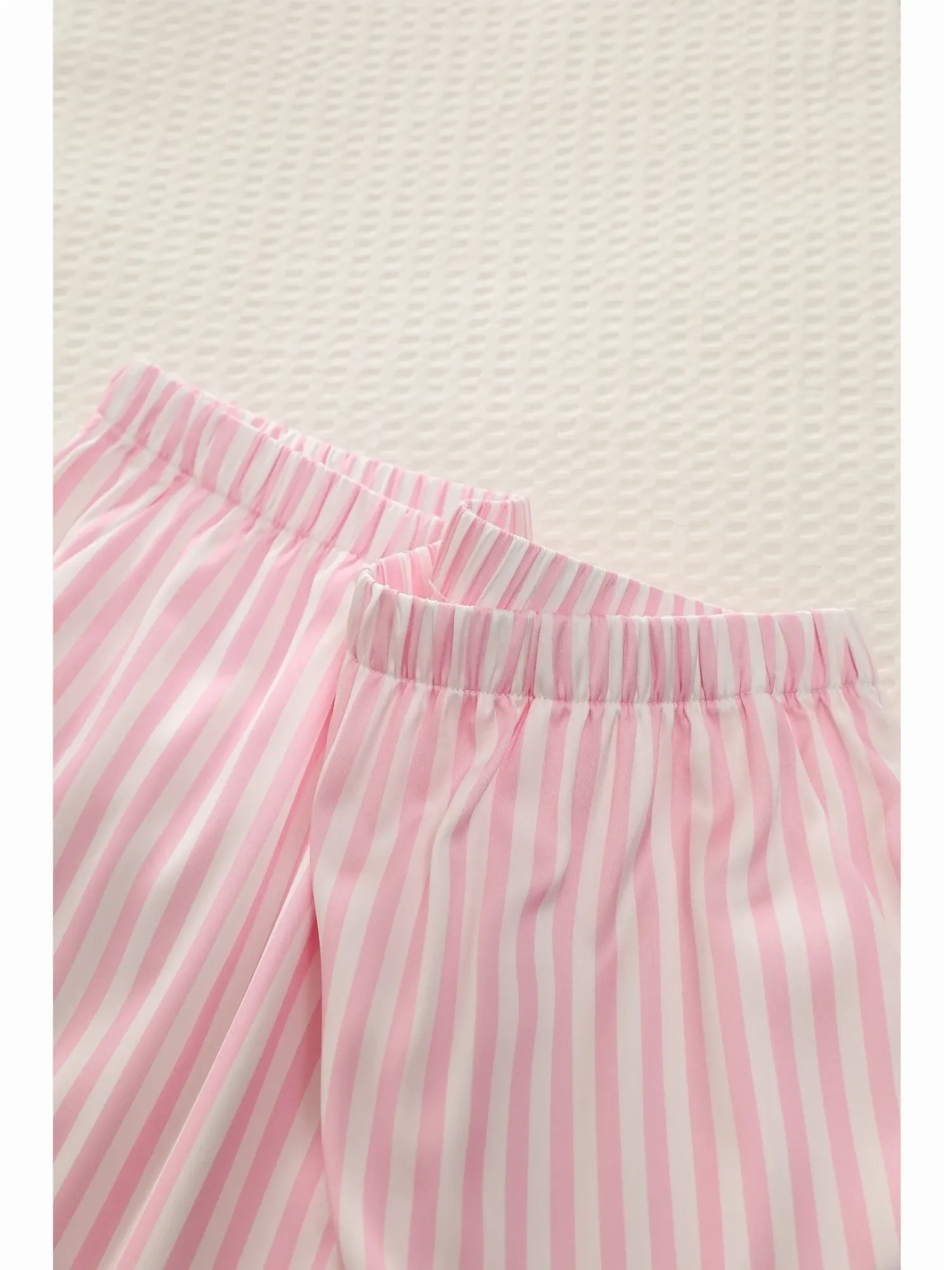 https://sieuthithanhdo.vn/images/products/thoi_trang/anhthoitranggoss/thu%20đông/C%20Trang%20quần/18%20(%205%20mã%20chưa%20có%20ảnh%20)/Q074079/original/Q074079_7.webp