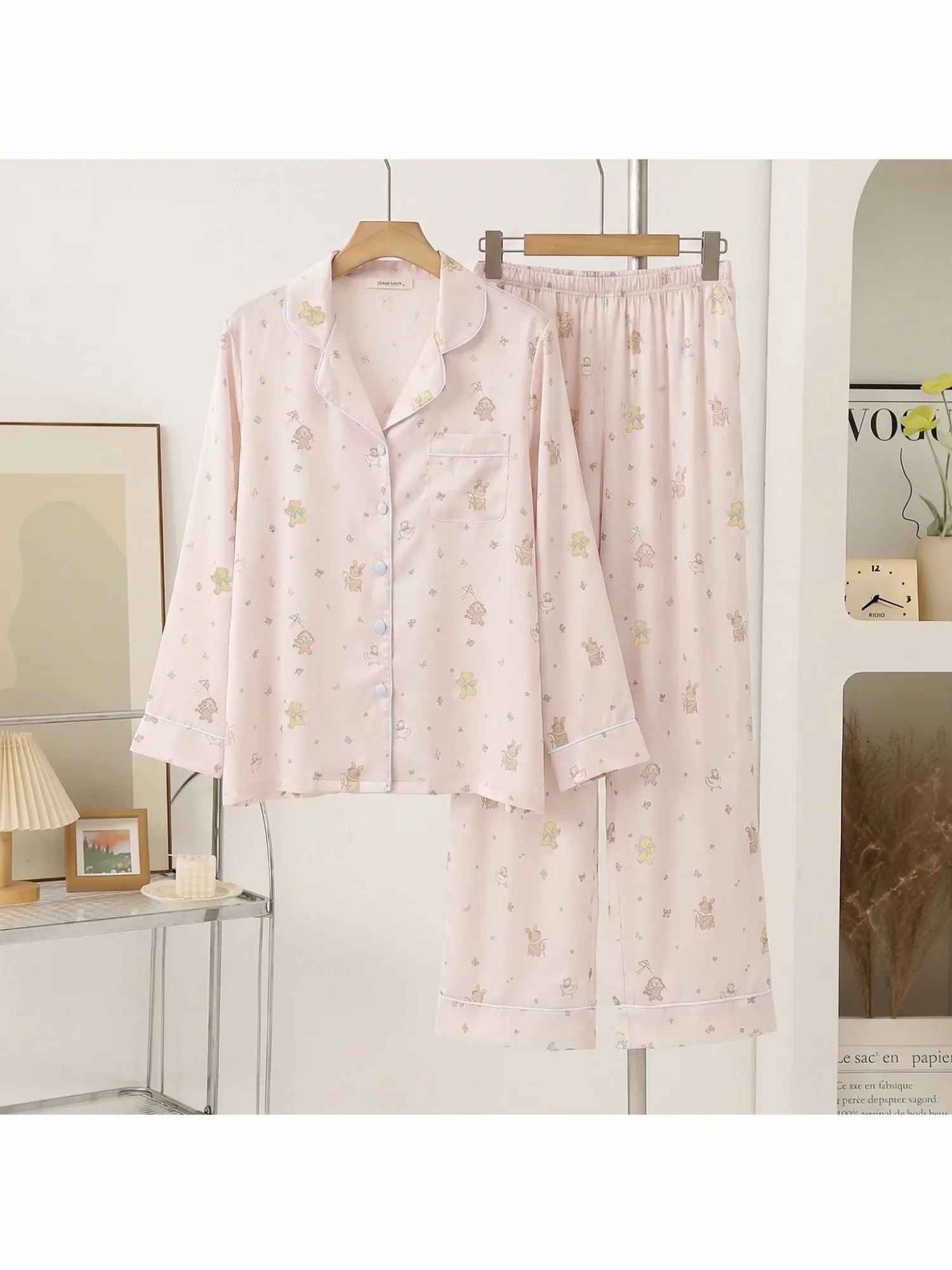 https://sieuthithanhdo.vn/images/products/thoi_trang/anhthoitranggoss/thu%20đông/C%20Trang%20quần/18%20(%205%20mã%20chưa%20có%20ảnh%20)/Q074080/original/Q074080_3.webp