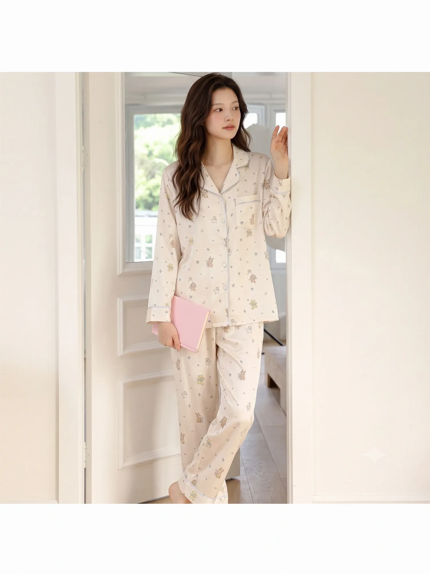 https://sieuthithanhdo.vn/images/products/thoi_trang/anhthoitranggoss/thu%20đông/C%20Trang%20quần/18%20(%205%20mã%20chưa%20có%20ảnh%20)/Q074080/original/Q074080_5.webp