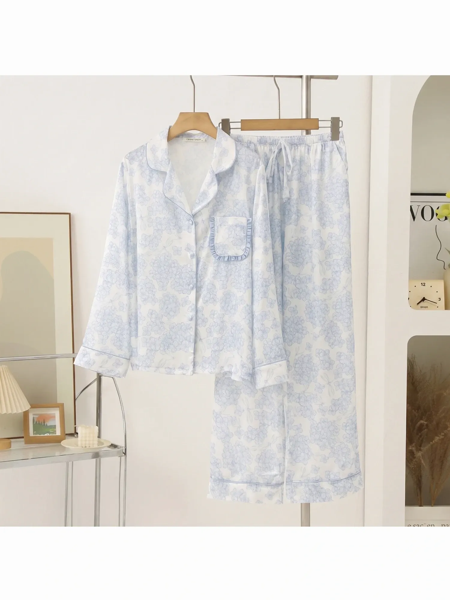 https://sieuthithanhdo.vn/images/products/thoi_trang/anhthoitranggoss/thu%20đông/C%20Trang%20quần/18%20(%205%20mã%20chưa%20có%20ảnh%20)/Q074082/original/Q074082_2.webp