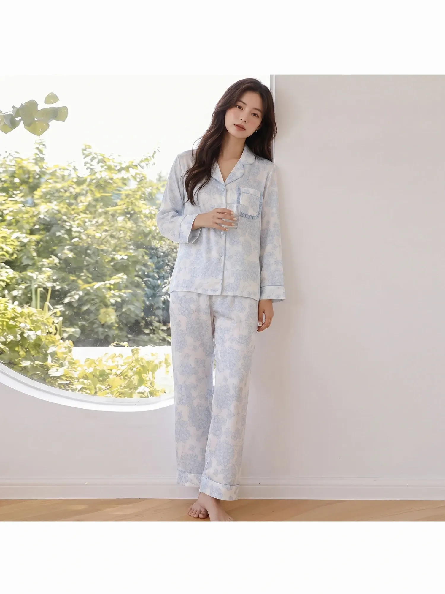 https://sieuthithanhdo.vn/images/products/thoi_trang/anhthoitranggoss/thu%20đông/C%20Trang%20quần/18%20(%205%20mã%20chưa%20có%20ảnh%20)/Q074082/original/Q074082_5.webp