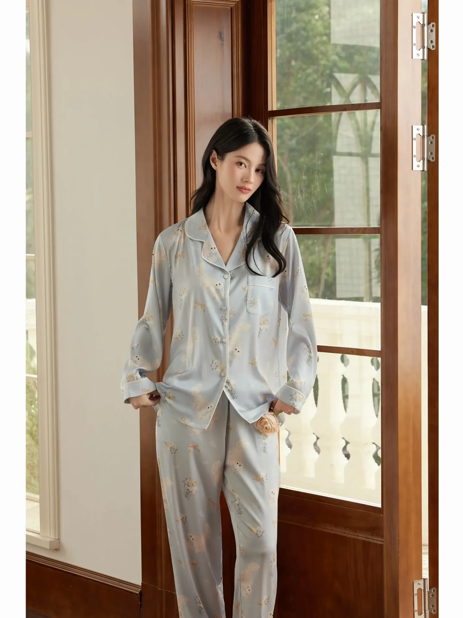 https://sieuthithanhdo.vn/images/products/thoi_trang/anhthoitranggoss/thu%20đông/C%20Trang%20quần/18%20(%205%20mã%20chưa%20có%20ảnh%20)/Q074091/original/Q074091_16.webp