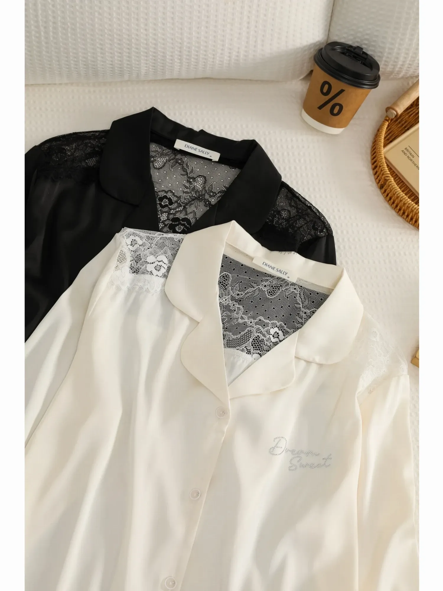 https://sieuthithanhdo.vn/images/products/thoi_trang/anhthoitranggoss/thu%20đông/C%20Trang%20quần/18%20(%205%20mã%20chưa%20có%20ảnh%20)/Q074102/original/Q074102_6.webp