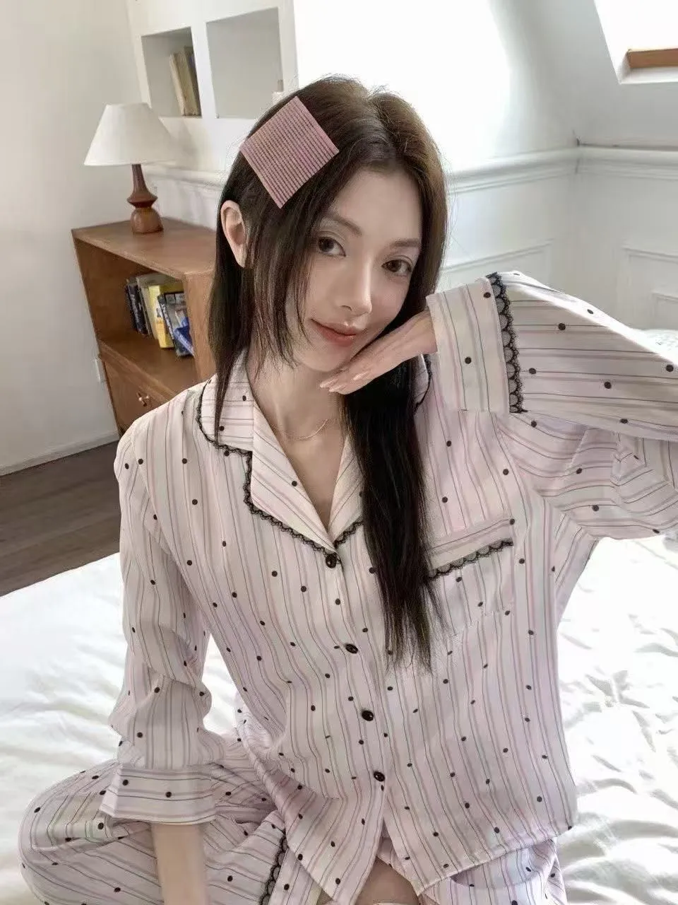 Bộ quần áo nữ dài tay lụa 6068 Xanh  F   QC.Đ19