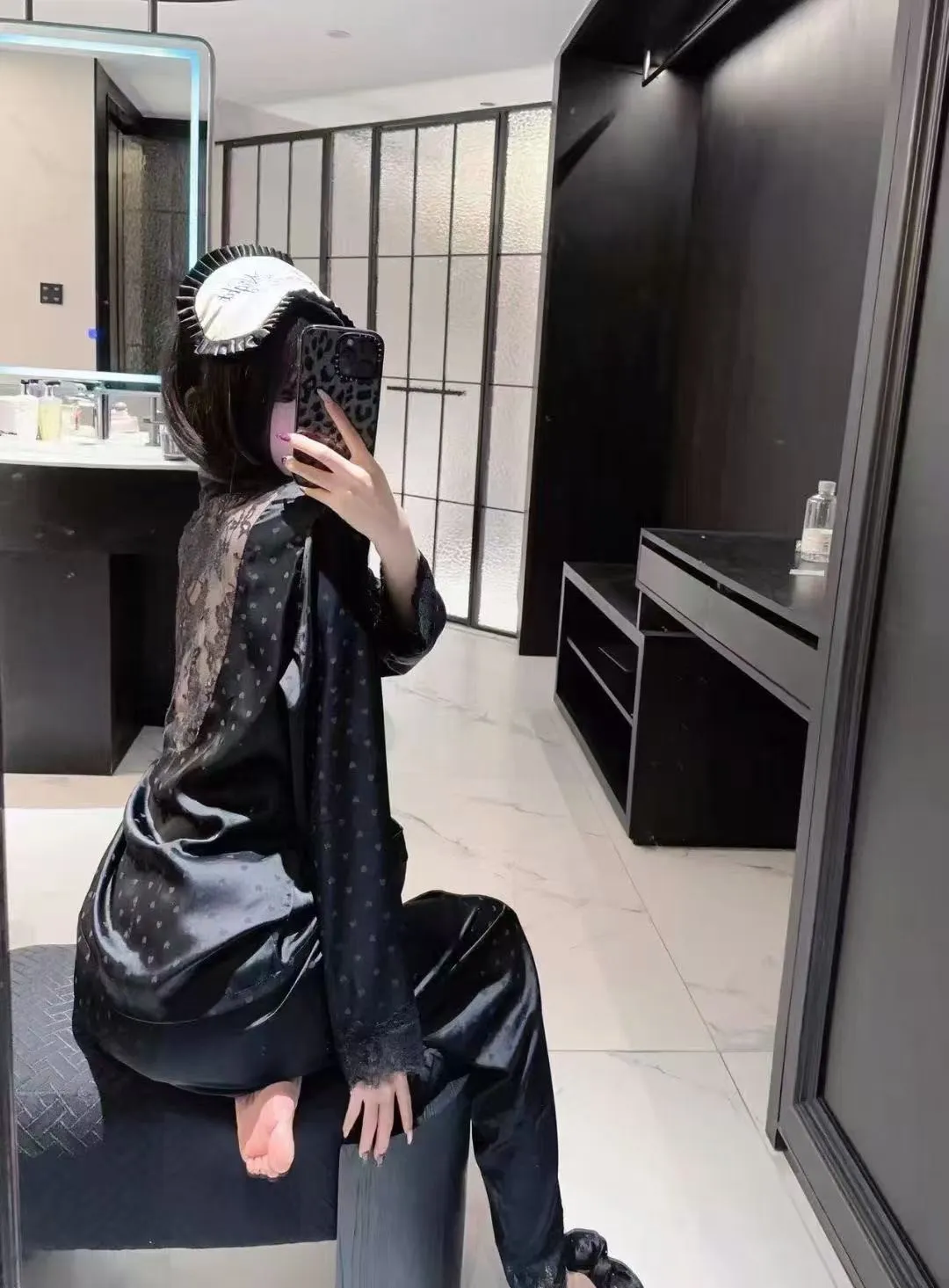 https://sieuthithanhdo.vn/images/products/thoi_trang/anhthoitranggoss/thu%20đông/C%20Trang%20quần/19%20ok/Q074022/original/Image_20260907142331_16_2.webp
