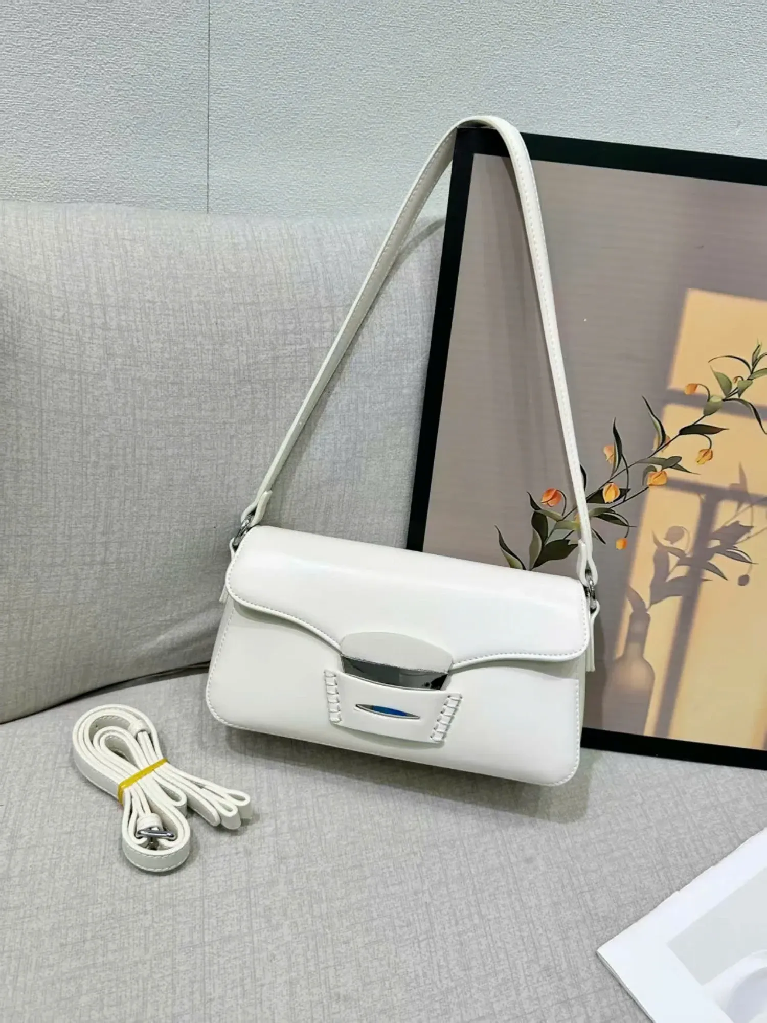 Túi xách tay da kn teen nhỏ 818713 vàng cam 15T8 26CC