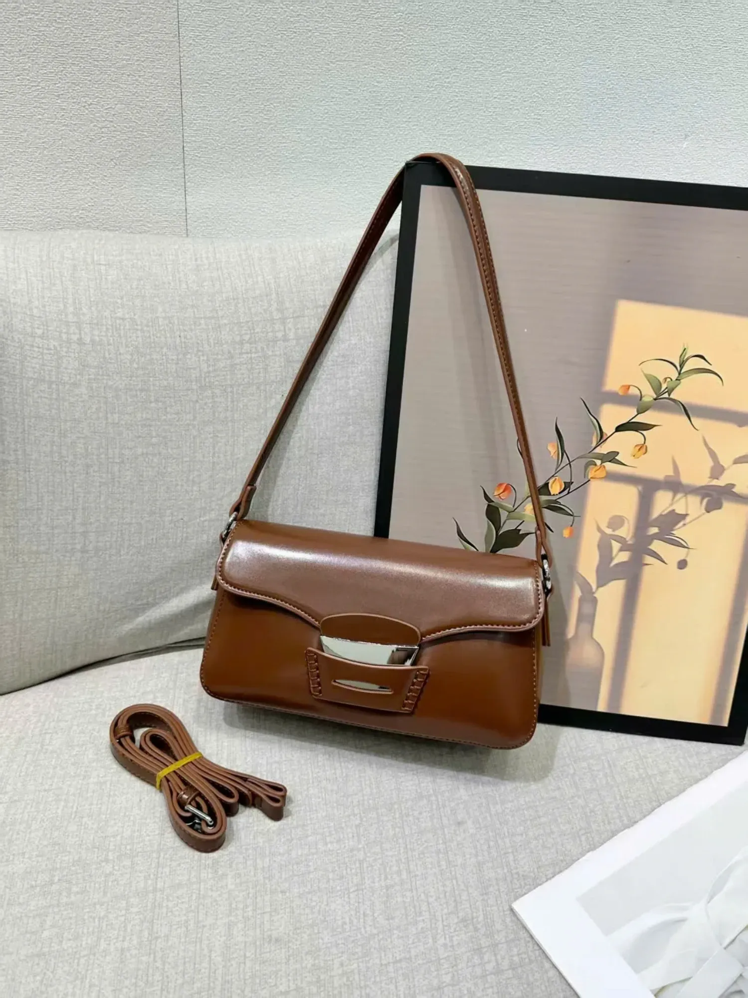 Túi xách tay da kn teen nhỏ 818713 vàng cam 15T8 26CC