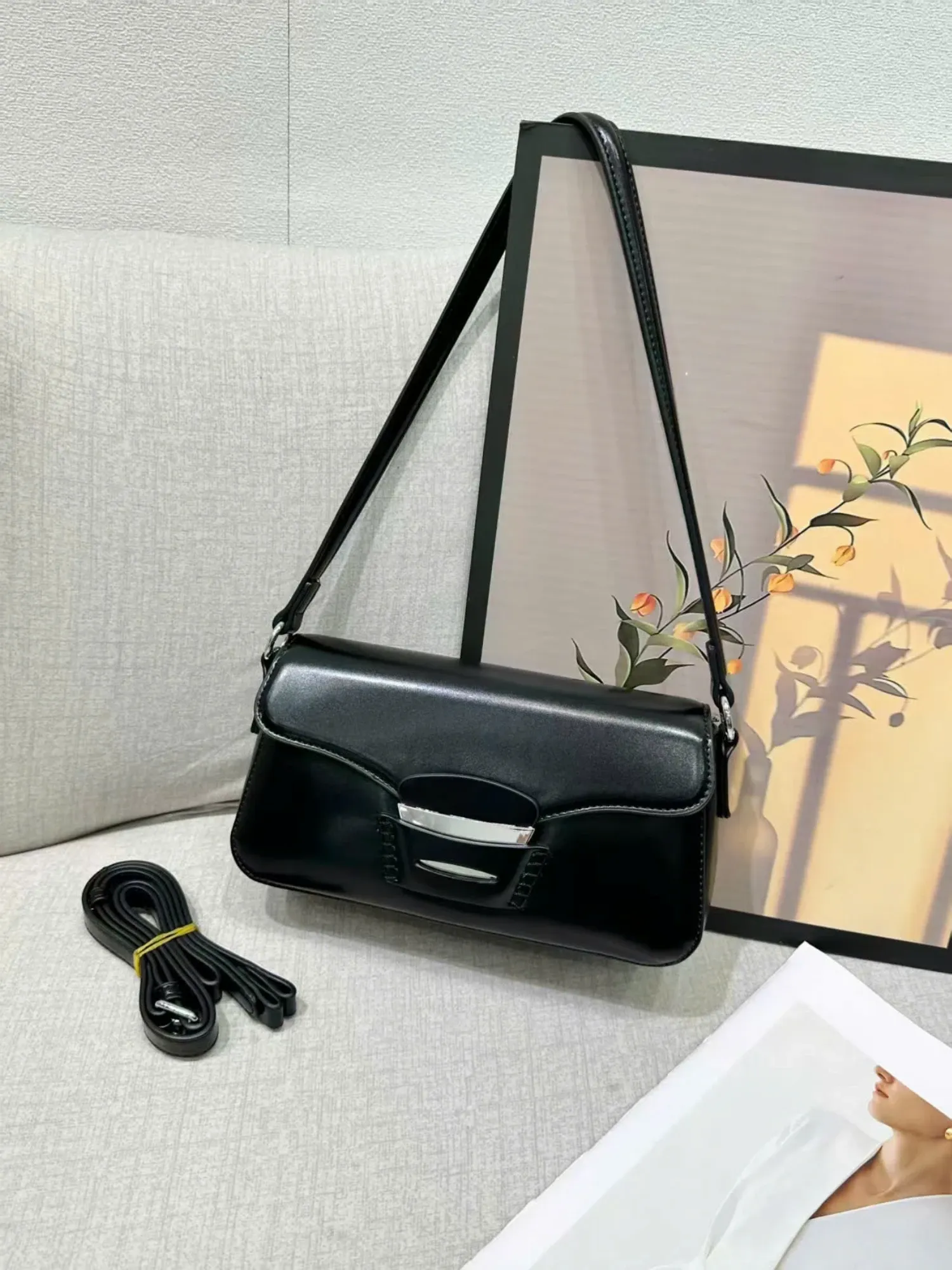 Túi xách tay da kn teen nhỏ 818713 vàng cam 15T8 26CC