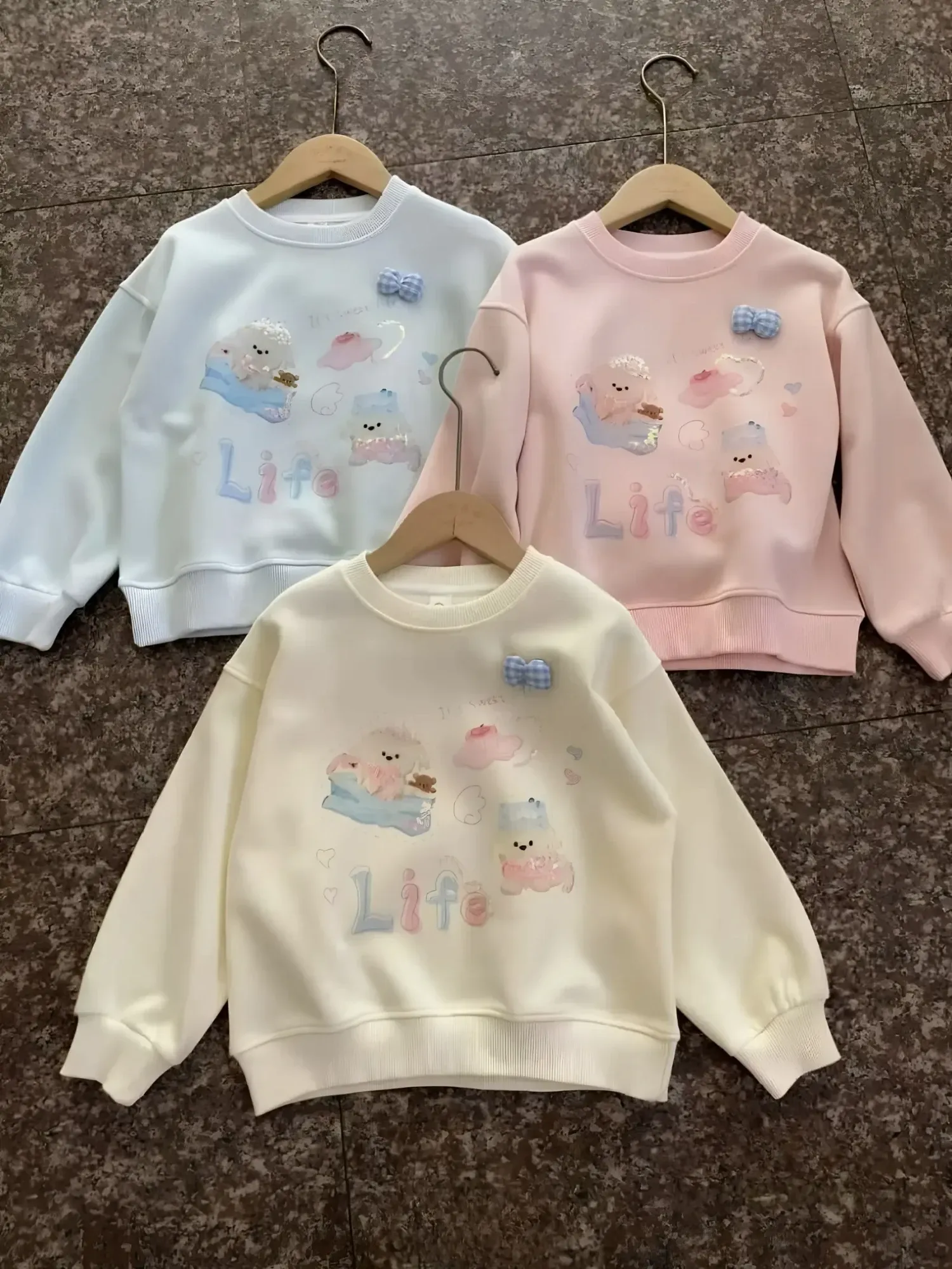 Áo dài tay trẻ em gái 268899 kem size 160 D06.1