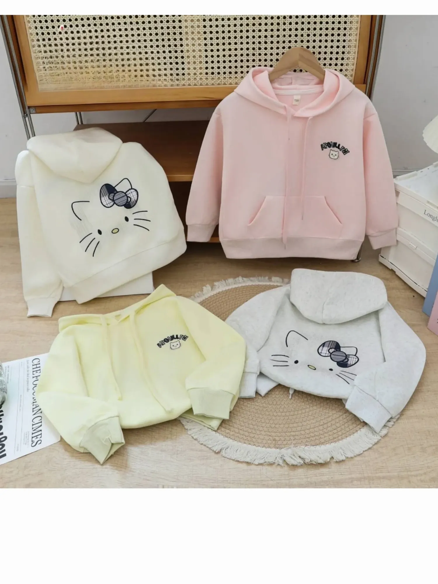 Áo dài tay trẻ em gái q17 vàng size 150 D06.1