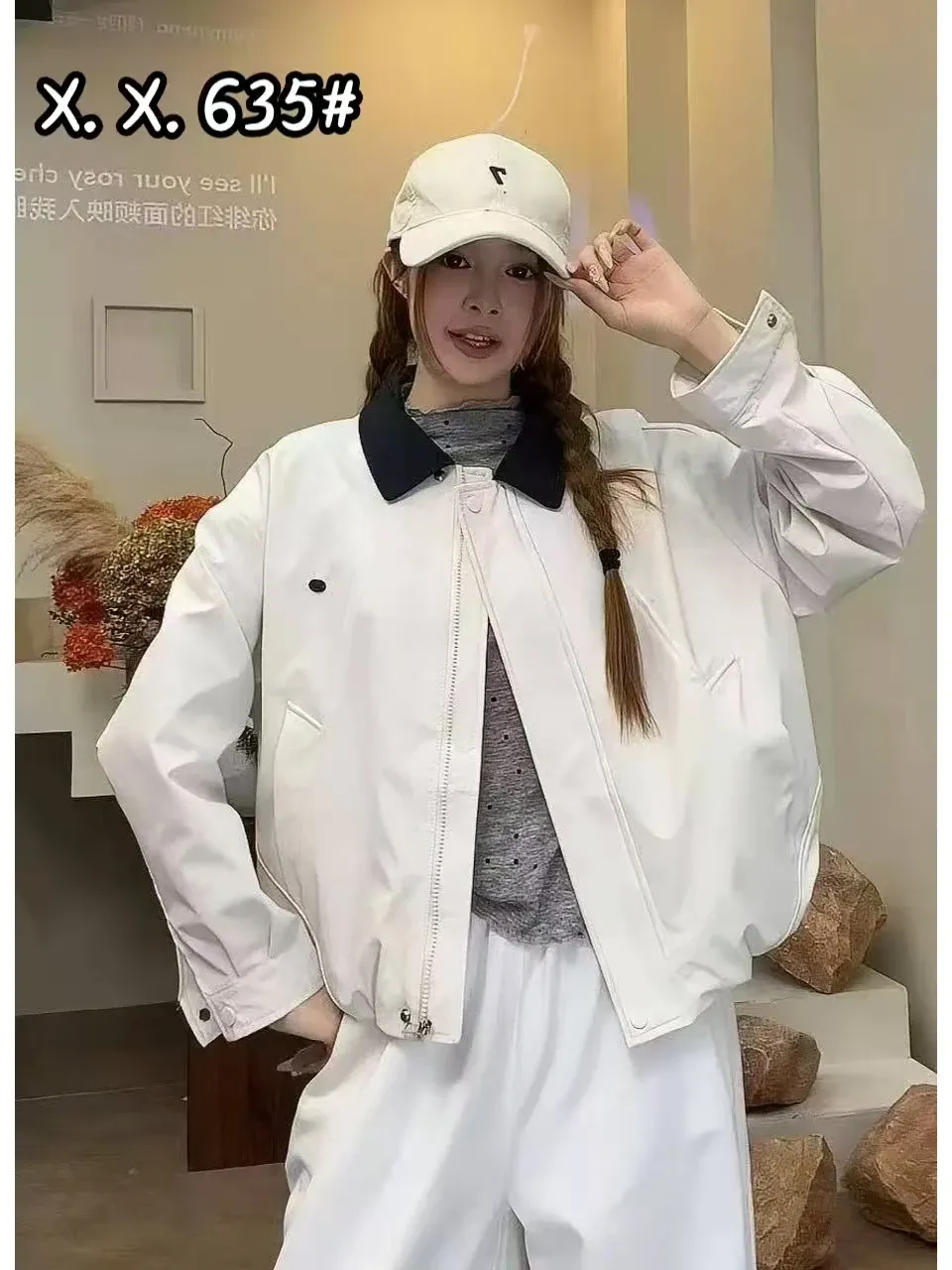 Áo khoác gió dài tay nữ mũ 635 kem 15.2026D1