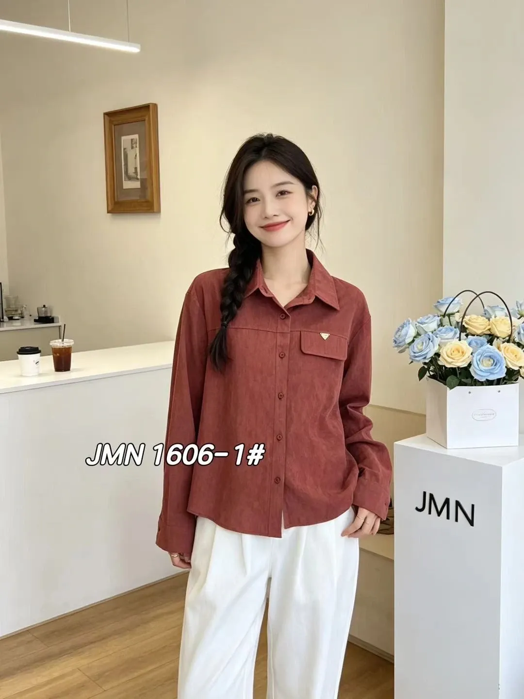 https://sieuthithanhdo.vn/images/products/thoi_trang/anhthoitranggoss/thu%20đông/c%20Thơm/THOM%2025%20(4%20mã%20chưa%20ảnh)/P299512/original/P299512_3.webp