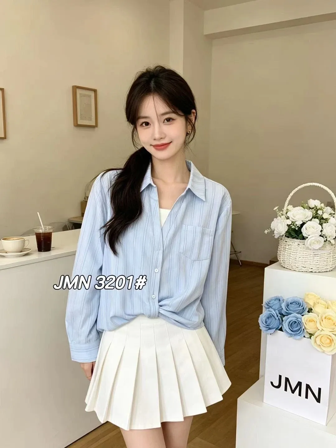 https://sieuthithanhdo.vn/images/products/thoi_trang/anhthoitranggoss/thu%20đông/c%20Thơm/THOM%2025%20(4%20mã%20chưa%20ảnh)/P299538/original/P299538_1.webp