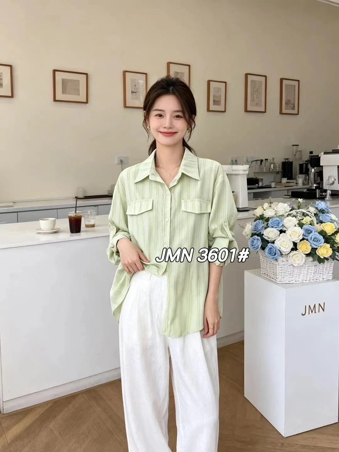 https://sieuthithanhdo.vn/images/products/thoi_trang/anhthoitranggoss/thu%20đông/c%20Thơm/THOM%2025%20(4%20mã%20chưa%20ảnh)/P299560/original/P299560_3.webp