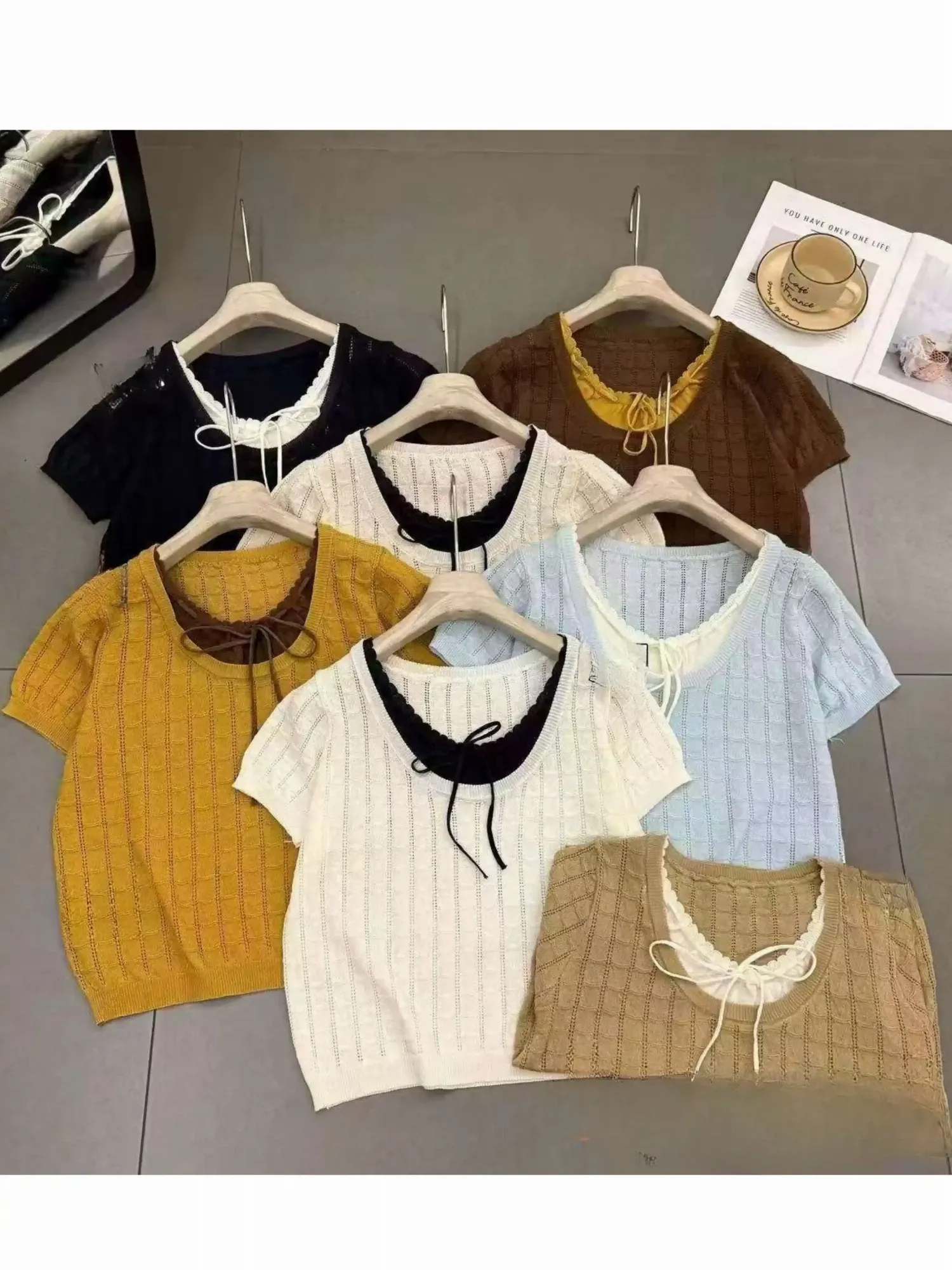 Áo len mongtoghi nữ cổ tròn 2332 xanh 29.2026D1