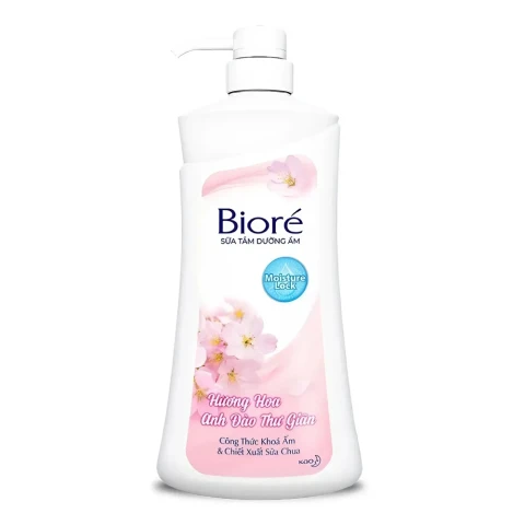 Sữa tắm Biore sạch ẩm mịn hương đào thanh mát 530g